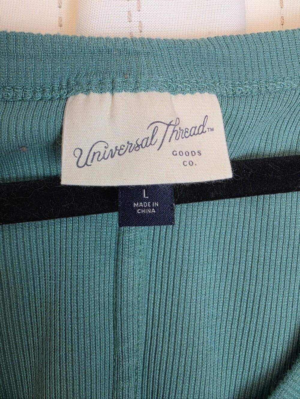 Universal Thread Ribbed Scoopneck Tee - Picture 4 of 5